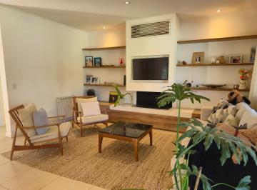 Casa de 4 ambientes, Malvinas Argentinas · Casa | 3 Dorm. | Playroom | Parrilla y Pileta