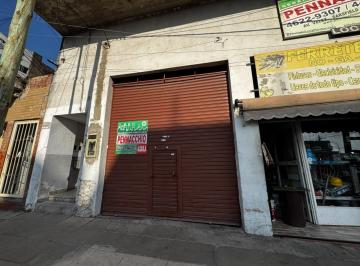 Local comercial · 28m² · Local con Entrepiso Exc Ubi Cercano Colegios