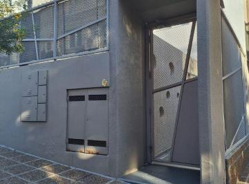 Departamento de 2 ambientes, Córdoba · Alquilo Dep 1 Dormitorio Alberdi Urrutia 164 con Cochera