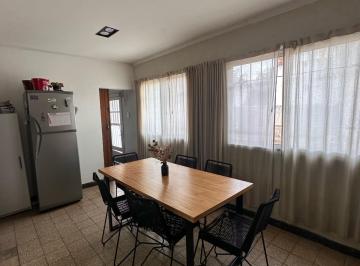Casa · 132m² · 3 Ambientes · 2 Cocheras · Casa - La Florida