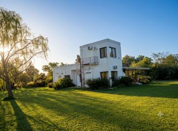 Campo · 326ha · Chacra en Venta Puerto Panal Zarate C/ 2 Casas