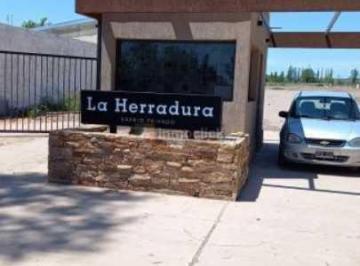 Terreno · 357ha · Venta de Lote en Excelente B° Privado "La Herradura", Maipú - Mza.
