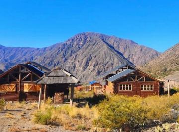 Casa de 3 ambientes, Potrerillos · Oportunidad de Inversión! Complejo de Cabañas en Potrerillos