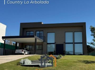 Casa · 100m² · 3 Dormitorios · 2 Cocheras · Casa en Venta Country La Arbolada Hollywood