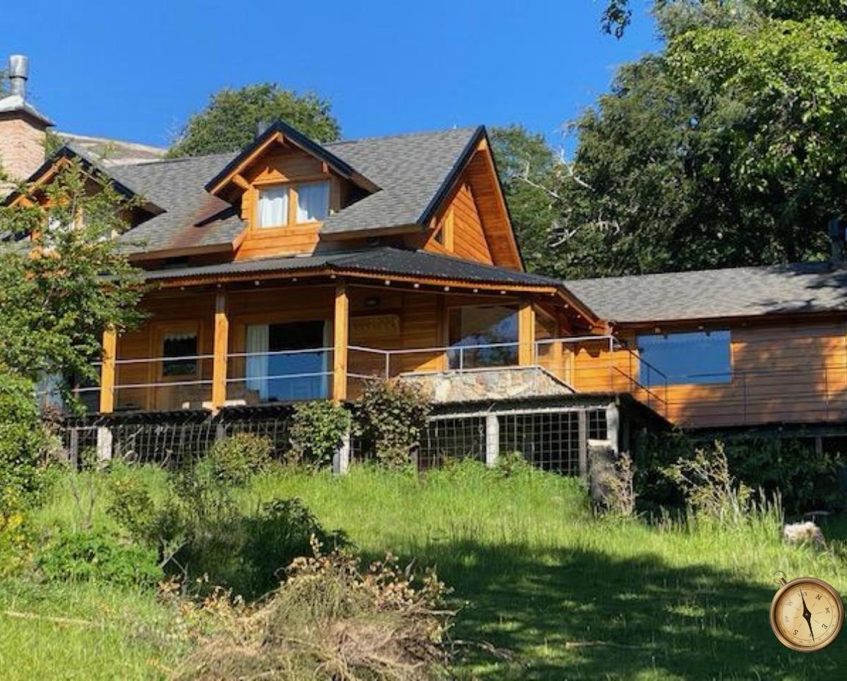 Excelente Propiedad con Vistas al Lago - 415 m2 en Lote de 10.000 m2 - Lago Hermoso