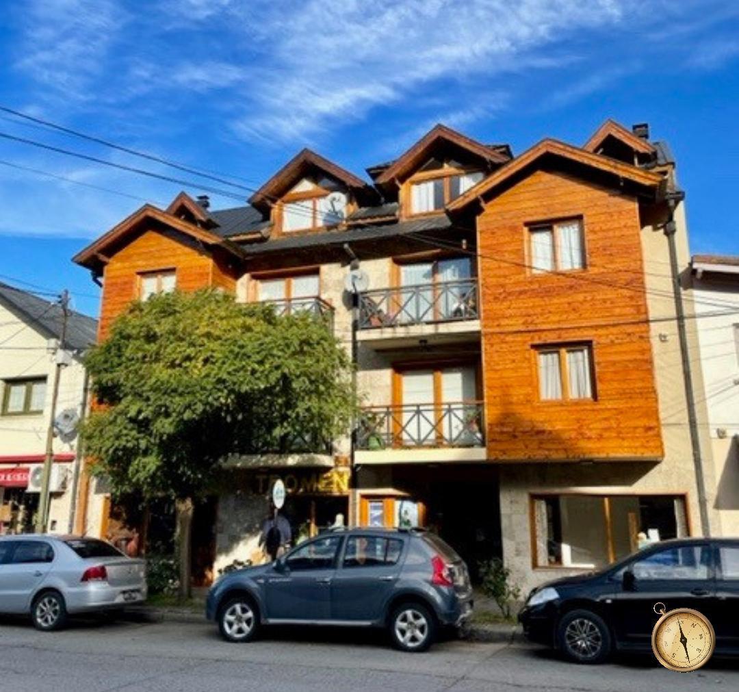 Departamento de 2 Dormitorios de 59m2 con Balcon - Gral Roca al 800 - Centro