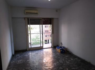 Departamento · 50m² · 3 Ambientes · Caballito Departamento 3 Amb Fte. Balcon