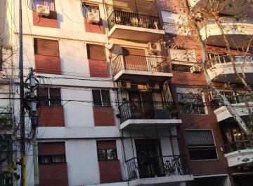 Departamento · 50m² · 3 Ambientes · Caballito Departamento 3 Amb Fte. Balcon