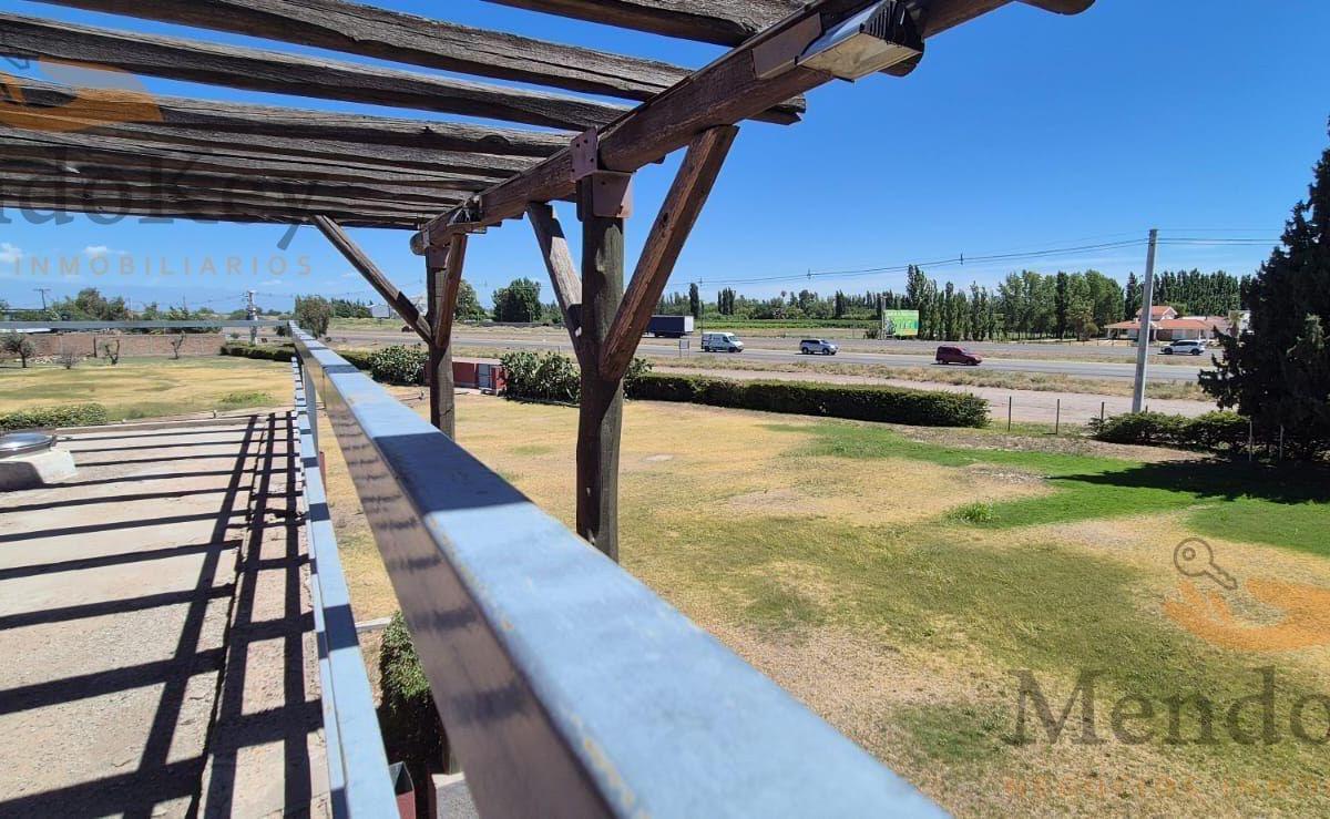Bodega CON Ubicación Privilegiada Sobre Ruta 7 , SAN Martin , MZA, San Martín, Mendoza