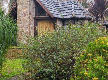 Casa · 140m² · 5 Ambientes · 2 Cocheras · Casa en Bosque Peralta Ramos