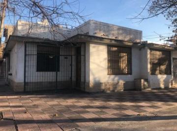 Casa · 150m² · 7 Ambientes · 1 Cochera · Casa en Calle 25 de Mayo - Dorrego