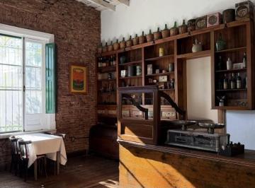 Local comercial · 250m² · 10 Ambientes · 3 Cocheras · Local, con Fabrica de Cerveza y Casa