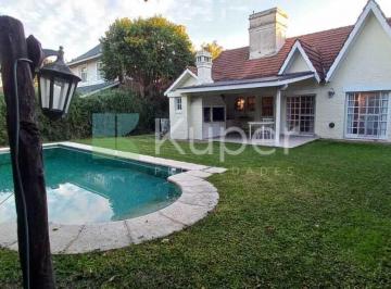 Casa · 140m² · 5 Ambientes · 1 Cochera · Casa Chalet en Alquiler en Campo Chico, Pilar, G. B. a. Zona Norte