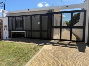 PH · 43m² · 2 Dormitorios · 1 Cochera · Moreno Sur Excelente PH 3 Amb Cochera