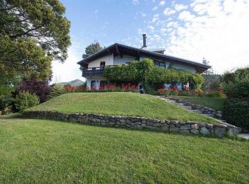 Casa · 371m² · 7 Ambientes · 2 Cocheras · Venta Excelente Casa 5 Dorm., Vista Panorámica, San Ignacio del Cerro, Bariloche
