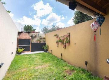Casa · 77m² · 3 Ambientes · 1 Cochera · Venta Dúplex de 3 Ambientes con Parque y Parrilla - Permuta