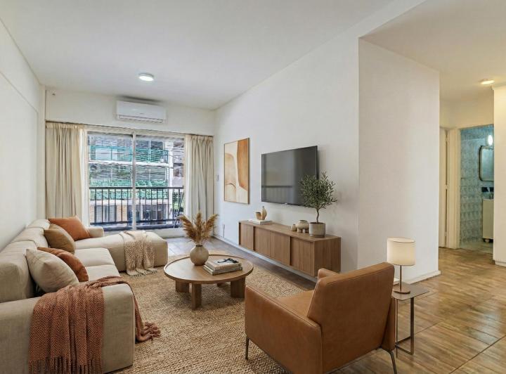 Venta • Belgrano R • Semipiso • 3 Ambientes • a Refaccionar