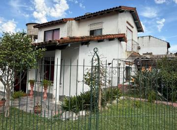 Casa · 195m² · 4 Ambientes · Casa en Venta en Los Polvorines