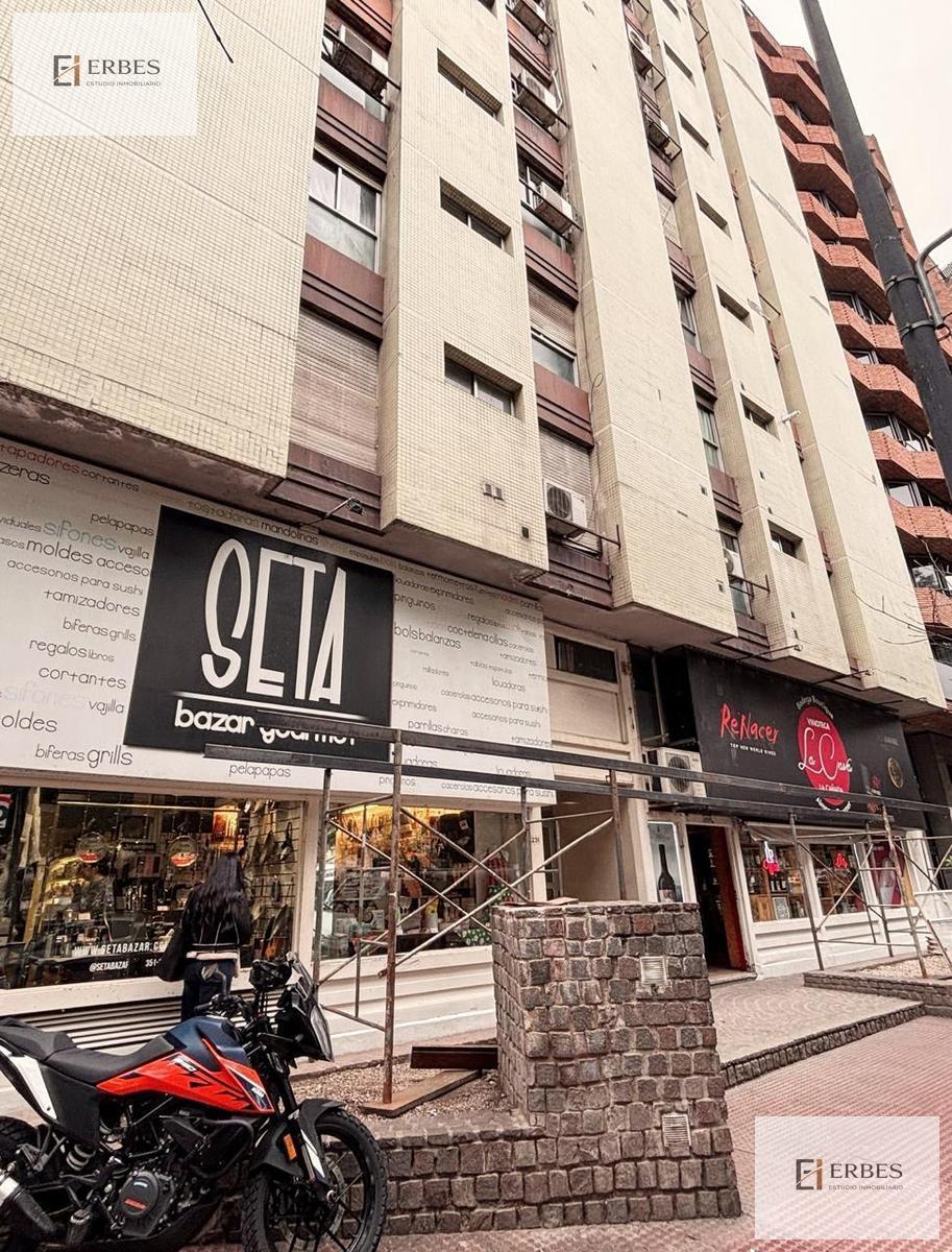 Marcelo T de Alvear al 200