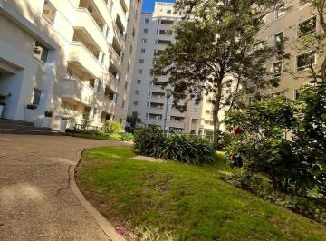 Departamento · 90m² · 7 Ambientes · 1 Cochera · Vendo Departamento de Tres Dorm. en Complejo Privado – Cochera – Pileta – Zona Nuevo Centro