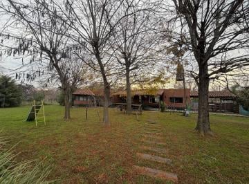 Casa · 220m² · 5 Ambientes · 2 Cocheras · Casa 5 Ambientes en Venta | La Quebrada - Zelaya
