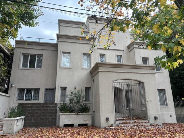 Gral. Justo Jose de Urquiza al 1200