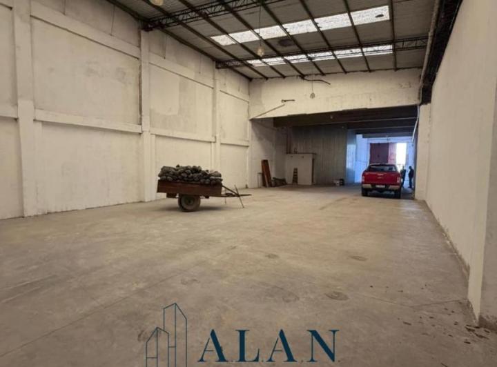 Bodega-Galpón · 280m² · 1 Ambiente