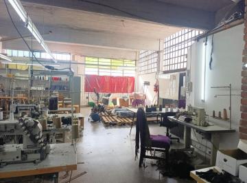 Depósito · 176m² · Alquiler Salón Deposito Local Taller Salon Oportunidad
