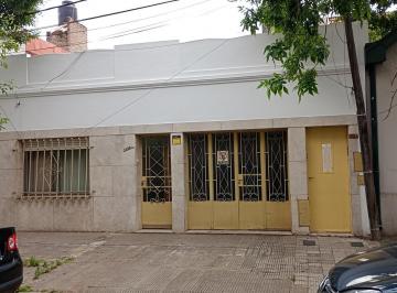 Casa · 147m² · 3 Ambientes · 1 Cochera · Venta - Casa - 2 Dorm. - Rouillon 1140 a - Azcuenaga - Rosario