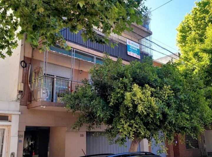 Departamento 4 Ambientes con Dependencia en Liniers.