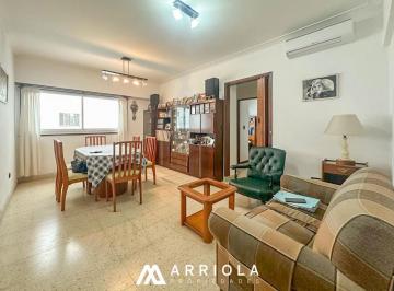 Departamento · 62m² · 3 Ambientes · 1 Cochera · Departamento de 3 Ambientes con Balcón. Cochera Opcional.