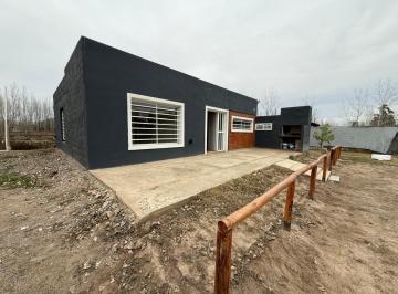 Casa · 90m² · 3 Ambientes · Casa 2 Hab a Estrenar Zona Apicar