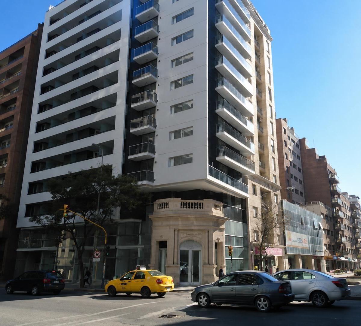 Av. Pueyrredón y Obispo Trejo