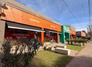 Local comercial en Alquiler Villa Belgrano · Alquiler Local Comercial en Recta Martinolli Planta Libre