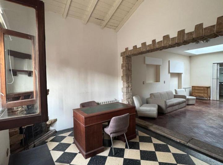 Casa · 234m² · 4 Ambientes · 1 Cochera
