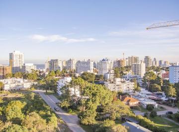 Foto1 · Vende Apartamento de 3 Dorm. en Punta del Este