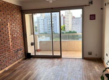 Living-comedor · Luminoso 2 Ambientes con Cochera y Terraza en La Plata