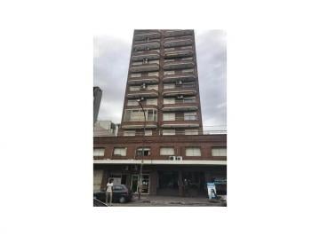 Departamento · 56m² · 3 Ambientes · Dpto 3 Amb C/balcón. a 1c Fte Estacion/tomo Valor