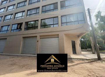 Local comercial · 100m² · Galpon/ Local en Alquiler en Canning