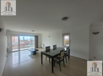 Departamento · 135m² · 6 Ambientes · 1 Cochera · Departamento en Capital