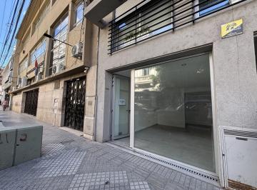Local comercial · 31m² · 1 Ambiente · Local en Paraguay y San Juan