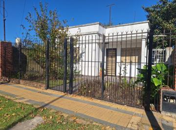Casa · 78m² · 3 Ambientes · Excelente Propiedad!