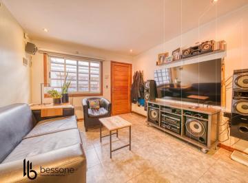 PH · 97m² · 4 Ambientes · 2 Cocheras · PH de 3 Plantas con Encanto y Excelente Distribución