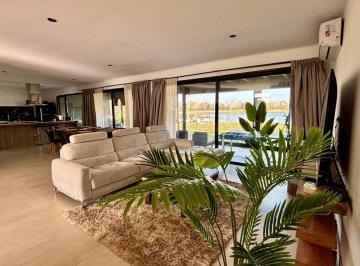 Casa de 7 ambientes, Tigre · Venta Casa Exclusiva a La Laguna Isla del Este