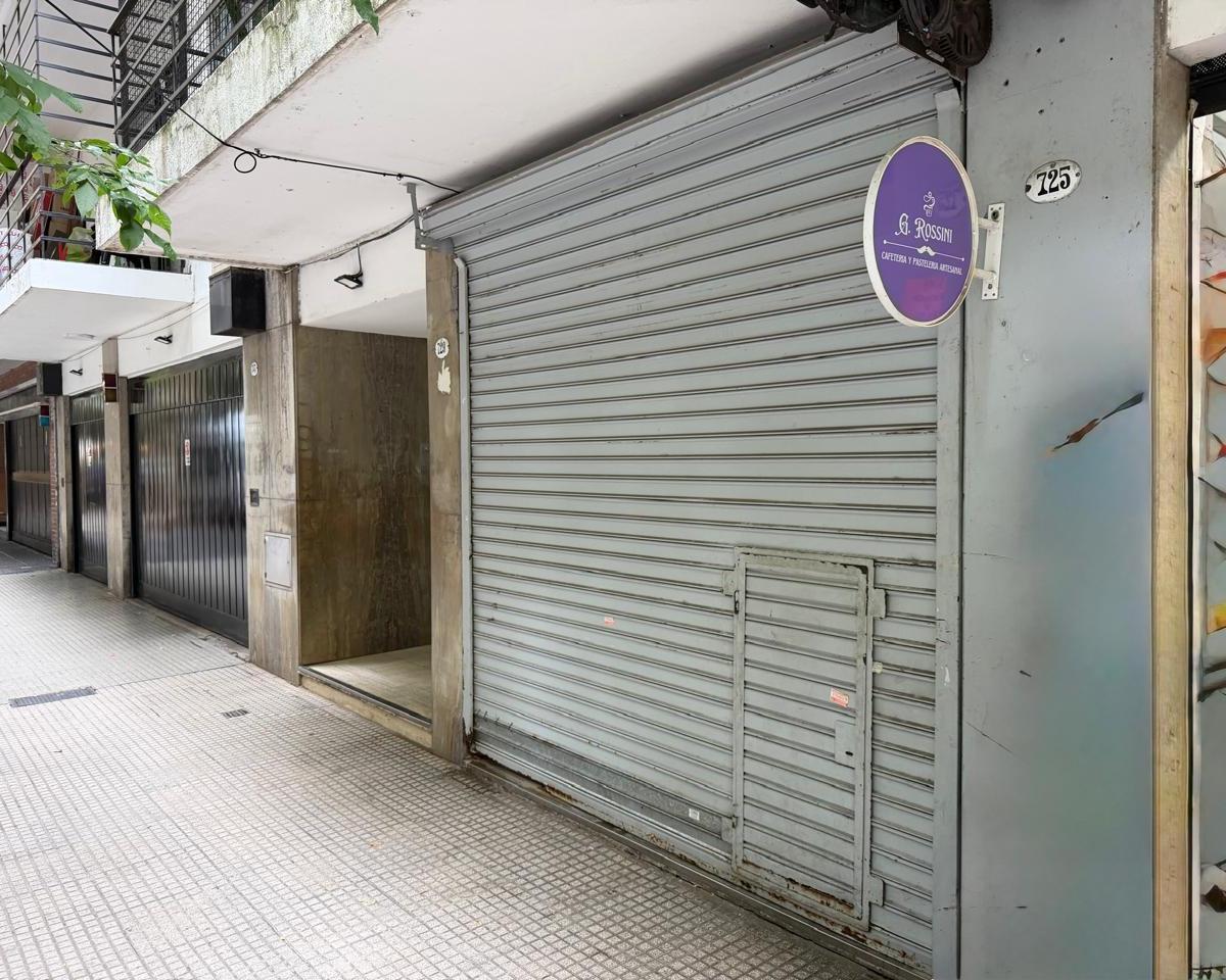Soldado de la Independencia al 700, Las Cañitas, Palermo