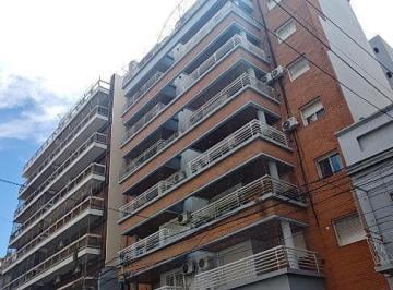 Departamento · 90m² · 3 Ambientes · 1 Cochera · Tres Ambientes con Cochera.