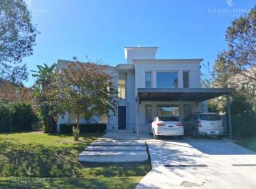 Casa · 277m² · 5 Ambientes · 2 Cocheras · Casa en Venta en Ayres de Pilar, Pilar, G. B. a. Zona Norte