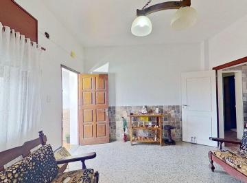 Casa · 118m² · 4 Ambientes · 2 Cocheras · Venta Casa 3 Ambientes Mas Depto Moron