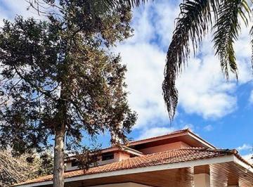 Casa · 260m² · 6 Ambientes · 2 Cocheras · Importante Chalet en Venta – City Bell Entre Caminos