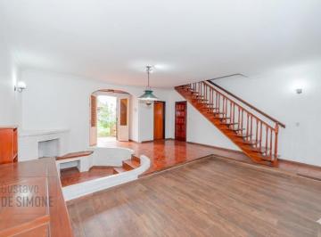 Casa · 266m² · 6 Ambientes · 2 Cocheras · Venta de Casa en Munro 6 Ambientes